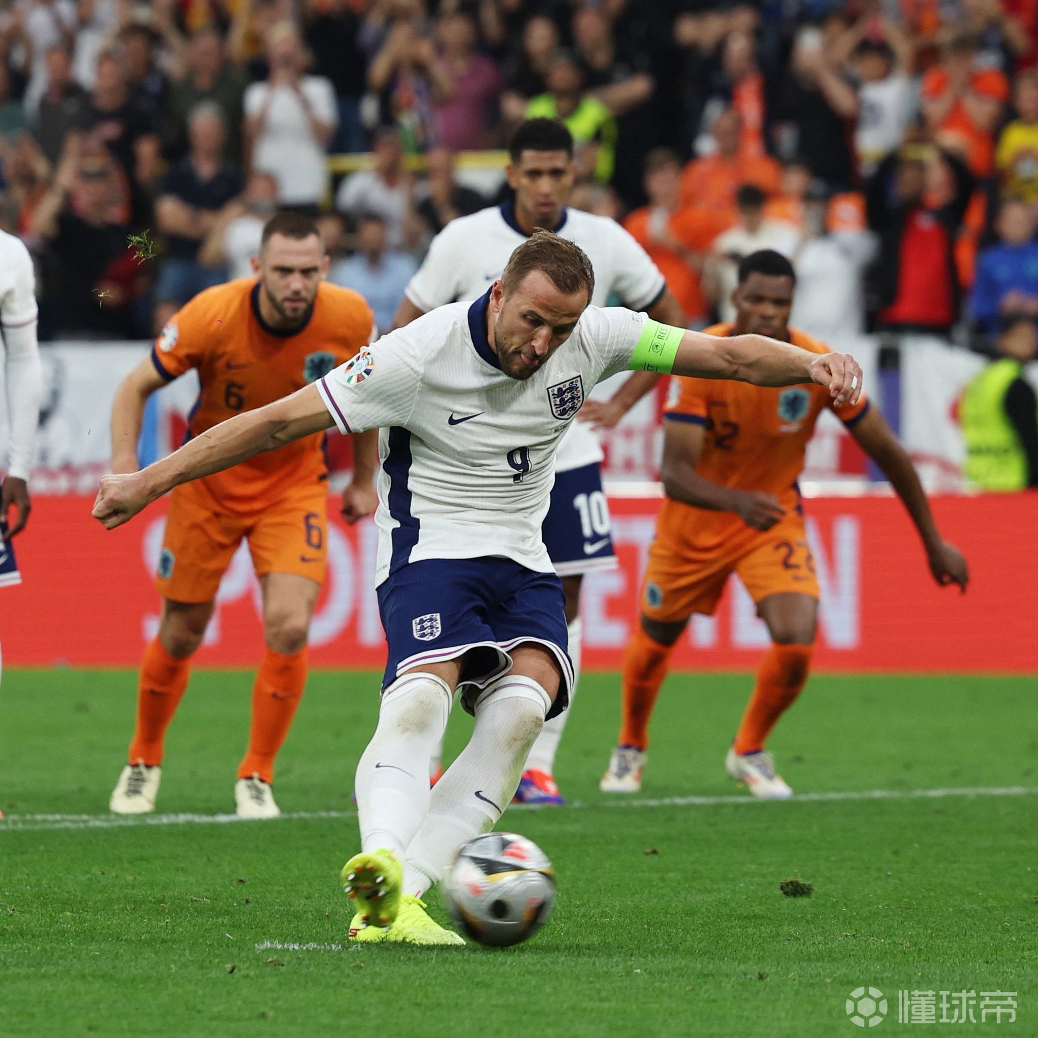 开云体育凯恩官方宣布出色防守新规，德国队引发争议！热度持续攀升的简单介绍