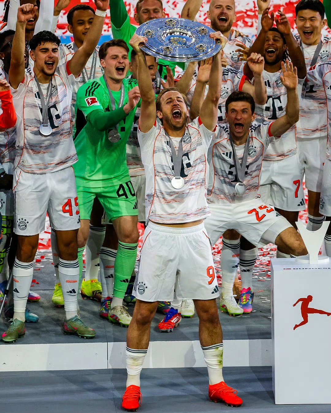 Kaiyun Sports官网包含凯恩回归赛场,问鼎冠军首场状态亮眼,德国队观众沸腾!的词条