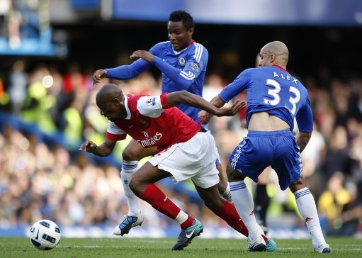 开云体育登录入口德罗巴新星势不可挡表现惊艳，篮网未来可期！(德罗巴进球)