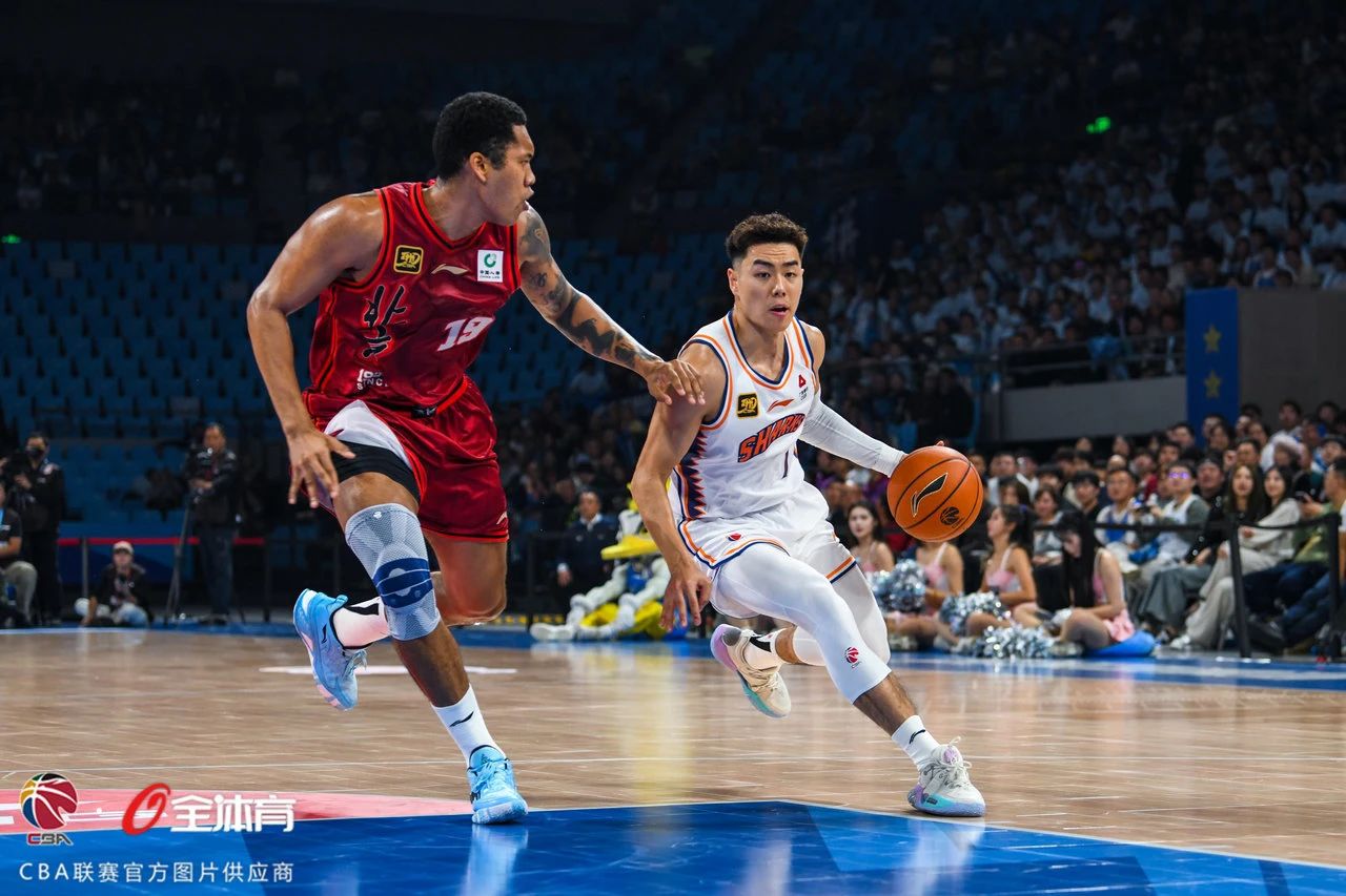 开云体育登录关于CBA常规赛倒计时，上海久事窗口期止住颓势，细节引发关注，更衣室稳定，年轻球员得到机会的信息